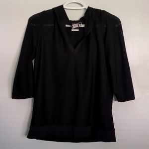 Tail Tech Pull Over Top